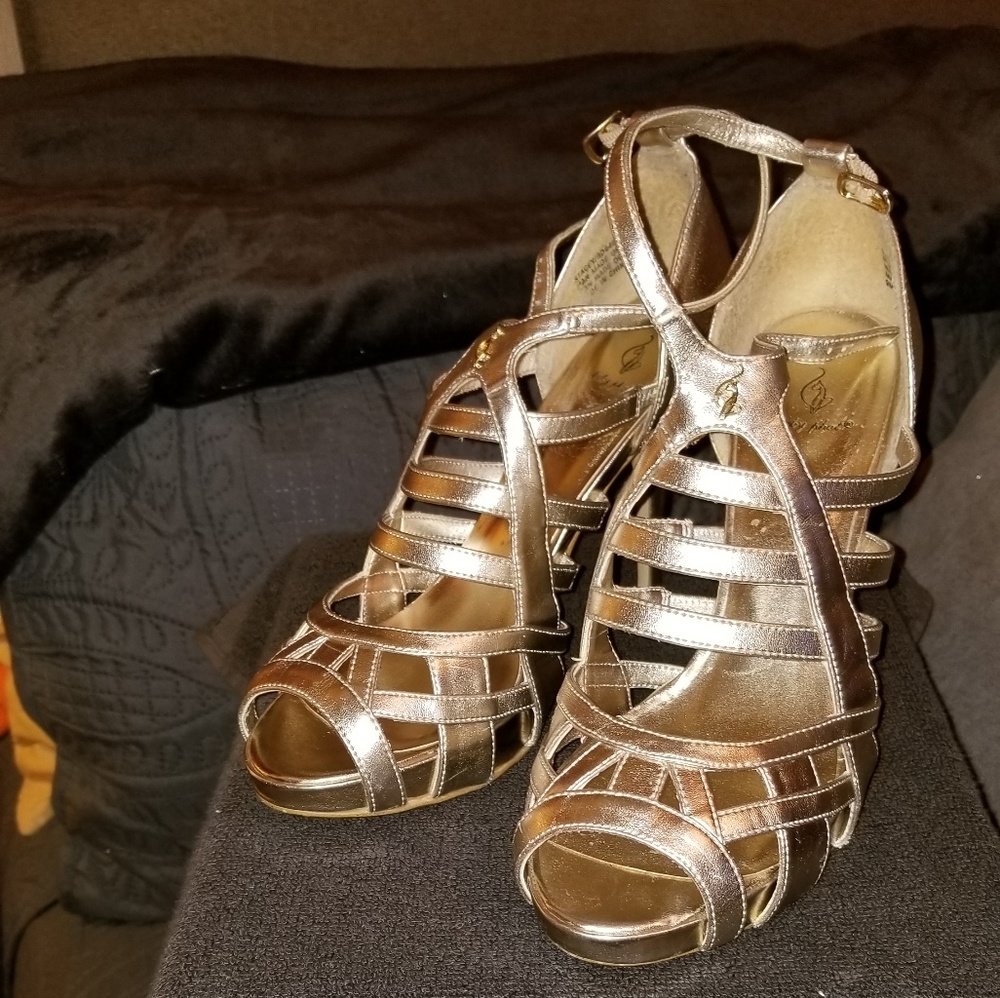 Ladies evening soft gold heels well taken care of